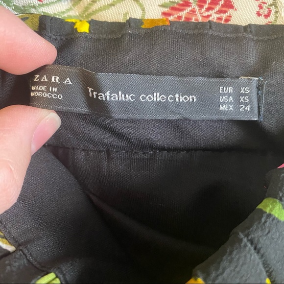 ⭐️HP⭐️ NWOT Zara Floral Pleated Midi Skirt - Picture 9 of 10